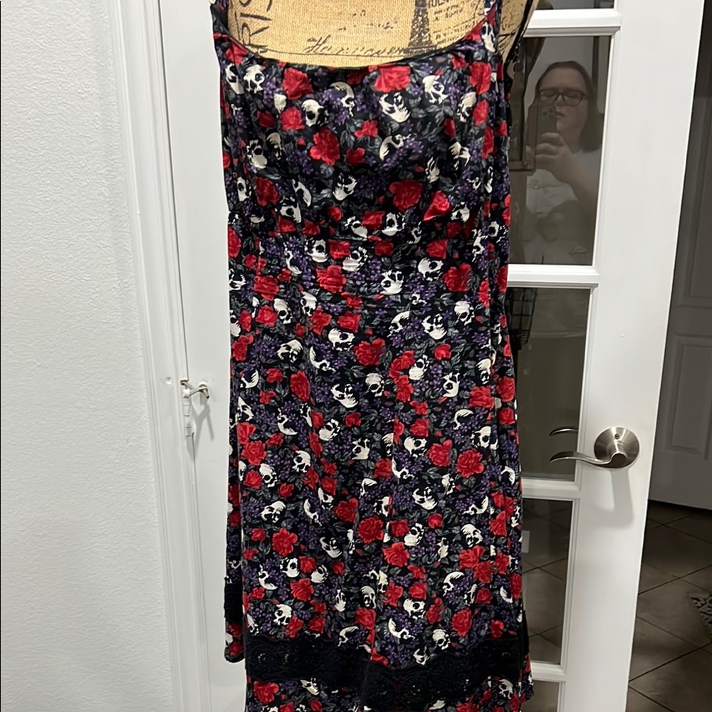 Hot Topic Skull and Roses Midi Dress READ DESCRIPTION Please